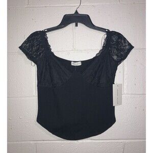 NWT! Frankee & Skylarr top Black Lace Short Sleeves Lined Size L
